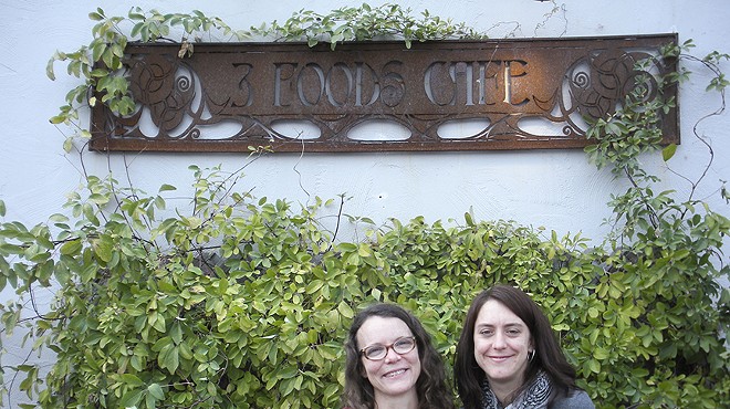 Two New Owners for 3 Foods Caf&eacute;
