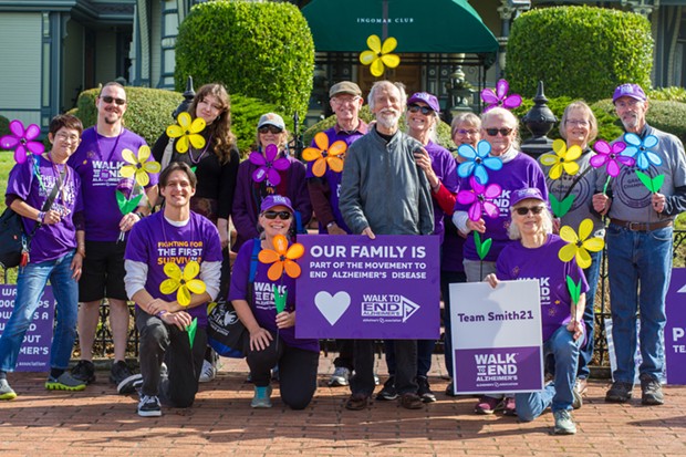 Photo of Team Smith21 from the 2023 Walk to End Alzheimer's event taken by Kim Coelho.