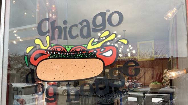 Sweet Home for Chicago Dog House