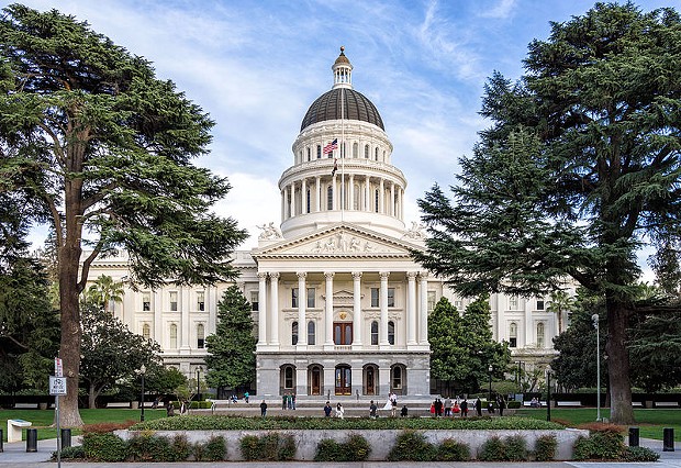The California State Capitol. - WIKIPEDIA