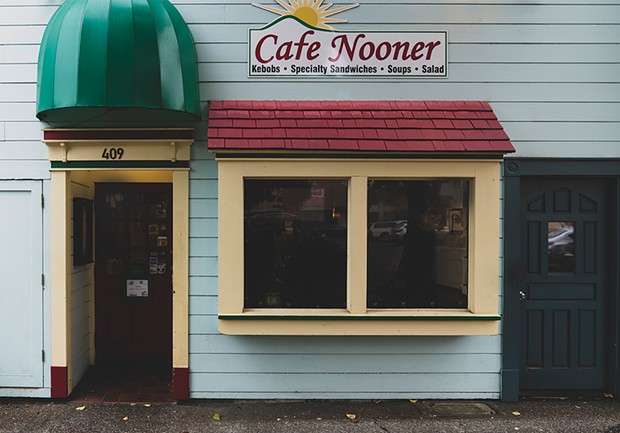 Caf&eacute; Nooner in Old Town.