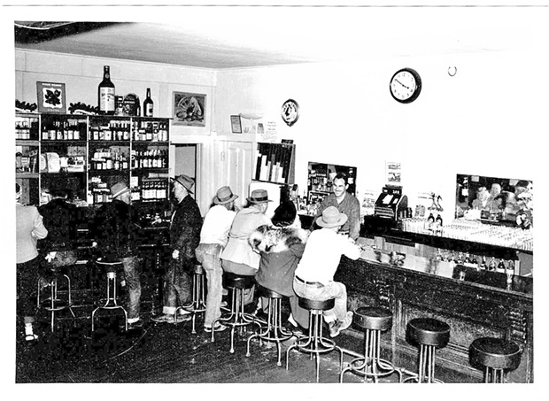 The bar at the Ivanhoe in 1947, likely smelling of Dungeness crab cioppino.
