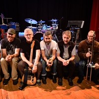 RLAD (Tim Randles, keys, Doug Marcum, guitar, Ken Lawrence, bass, and Mike LaBolle, drums) with Nicholas Talvola, Gary Lewis and Brian White.